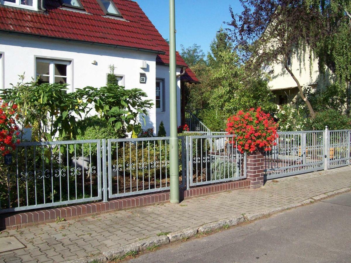 Cottage Near Centrum, Paradise ベルリン エクステリア 写真